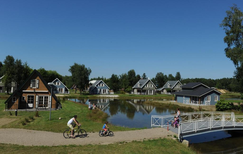 Hôtel Park Molenheide à Houthalen-Helchteren Extérieur photo